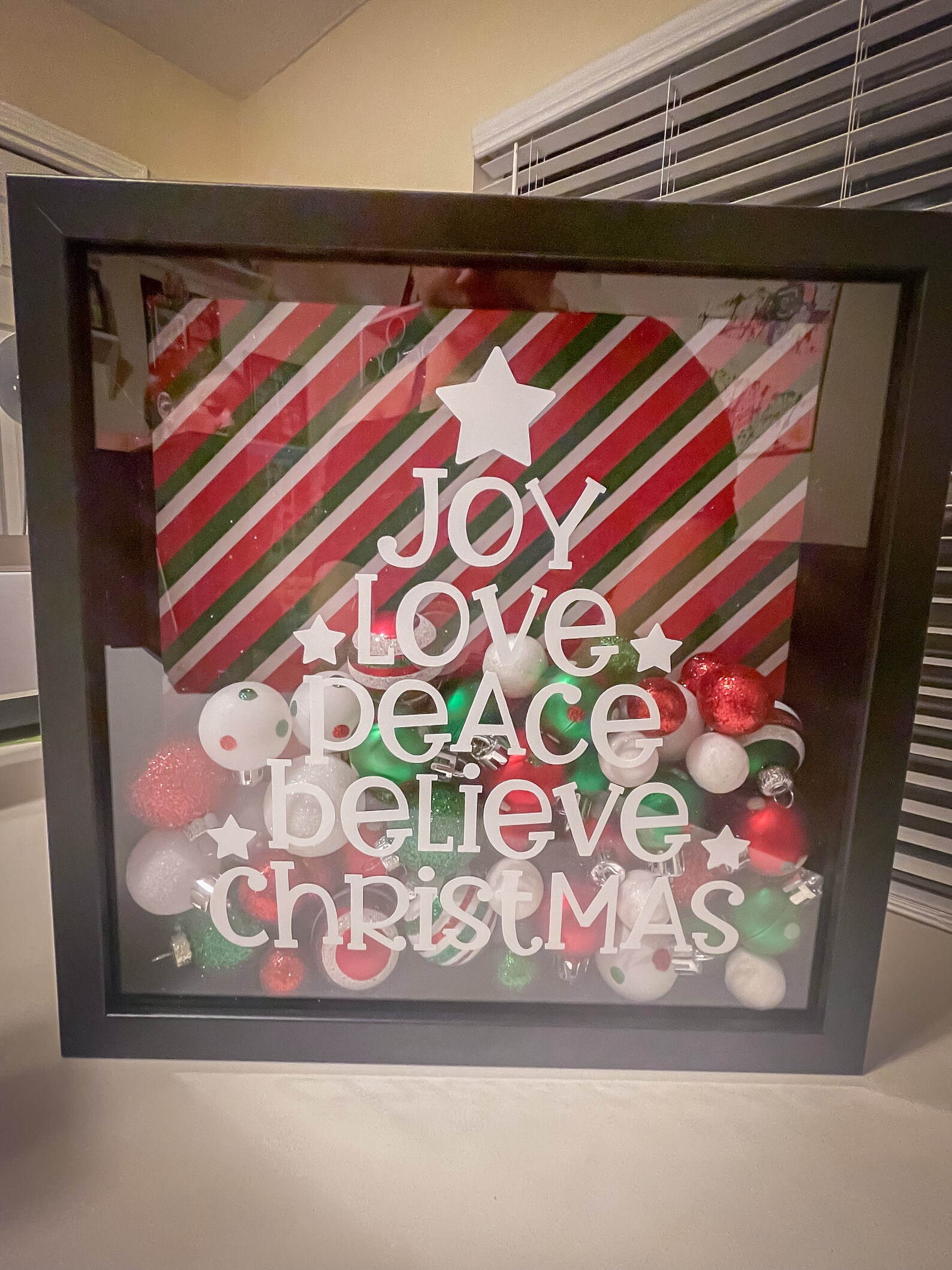 Christmas Ornament Shadow Box Decor, Shadow Box Frame, Christmas Decor