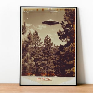 UFO Photo Sci Fi Art Vintage Printable Poster Vintage Photography Print Alien Wall Art Alien Poster UFO Decor I Want To Believe Digital Art
