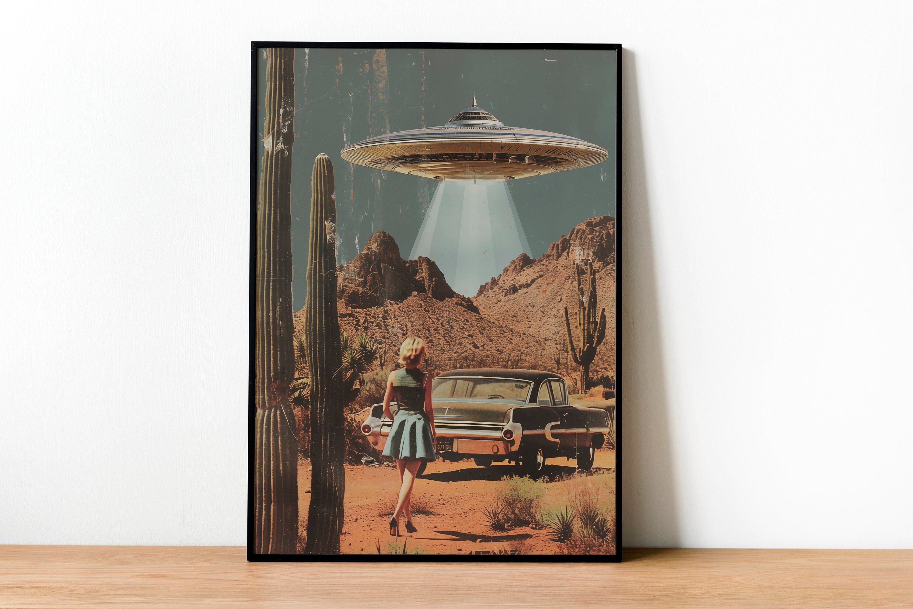 UFO Poster Wall Art Retro Wall Decor Sci Fi Poster UFO Alien Desert Wall Art Girly Printable Wall Print Aesthetic Room Decor Print Digital