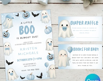 Puede incluir: Un conjunto de invitaciones para baby shower con fantasmas, calabazas y murciélagos en azul claro. La tarjeta principal dice A LITTLE BOO IS ALMOST DUE, con detalles del evento. Incluye dos tarjetas pequeñas para rifa de pañales y libros.