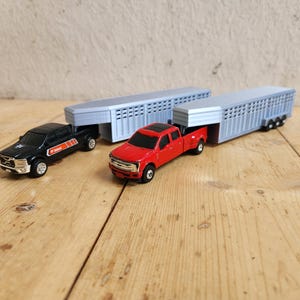 30 Foot Aluminum Stock Trailer 1:64 Scale