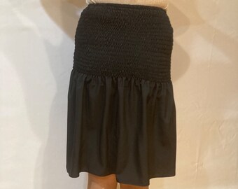 Black knee length skirt for girls. Elastic waist skirt for teen girls and for women. Skirt for school. Midi black basic skirt.