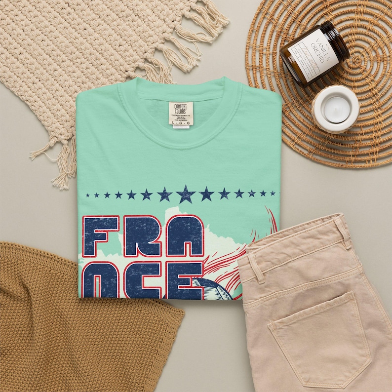 Koszulka France Soccer World Vintage Comfort Colors, koszulka France Soccer Retro Graphic T-shirt | Koszulka piłkarska Pucharu Świata zdjęcie 4