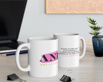 そして彼女は研究マグカップ クリスチャン女性のエンパワーメント 信仰に基づく聖書 聖書の一節 キッチン グラスウェア