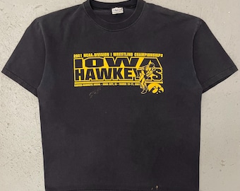Vintage 2001 NCAA Iowa Hawkeyes Division I Wrestling Championships Rare Collegiate Wrestling T Shirt XL