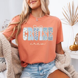 Camiseta Comfort Colors® Cruise Crew con perlas sintéticas, camiseta para vacaciones familiares, camiseta a juego para crucero, camiseta para viajes grupales de verano, regalo de viaje para cruceros 2026 imagen 8