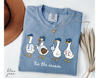 Comfort Colors® Baseball Shirt, Funny Goose Game Day Tee,Retro Sports Fan Shirt,Baseball Mom Gift, Tis The Season sweatshirt,Vintage Graphic