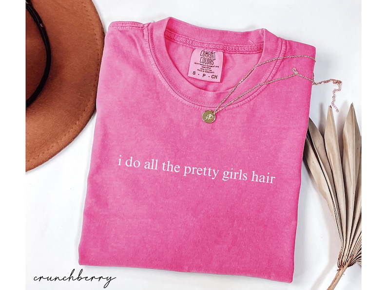 Comfort Colors® Hairstylist Shirt, Hairdresser Gift For Women, Cosmetology School Tee,Funny Hair Stylist Shirt,Salon Owner Shirt,Cosmetology zdjęcie 5