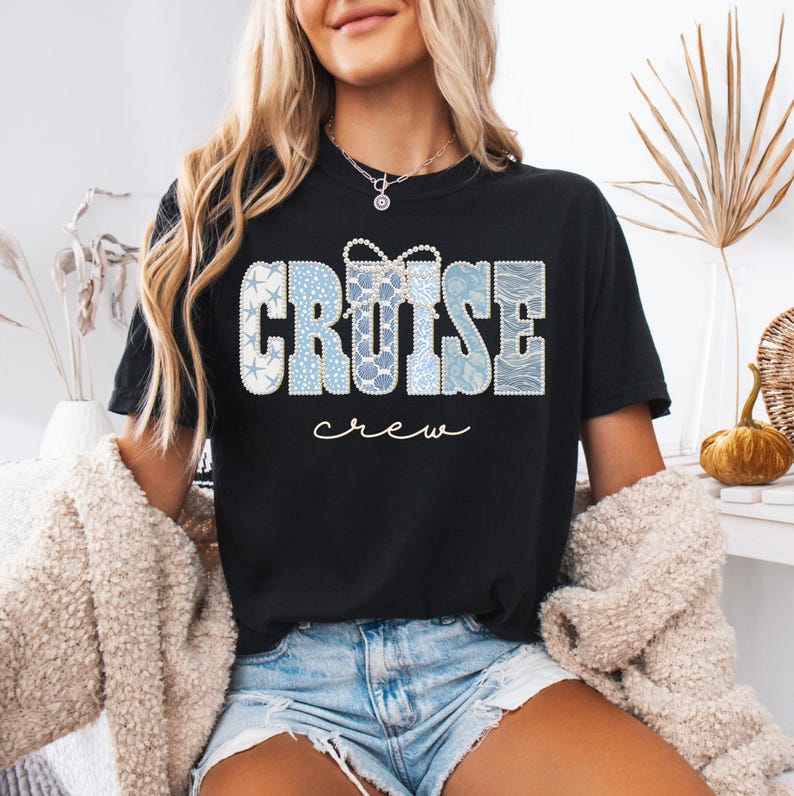 Camiseta Comfort Colors® Cruise Crew con perlas sintéticas, camiseta para vacaciones familiares, camiseta a juego para crucero, camiseta para viajes grupales de verano, regalo de viaje para cruceros 2026 imagen 6