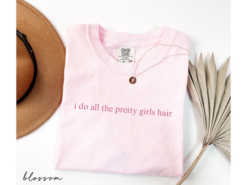 Comfort Colors® Hairstylist Shirt, Hairdresser Gift For Women, Cosmetology School Tee,Funny Hair Stylist Shirt,Salon Owner Shirt,Cosmetology zdjęcie 4