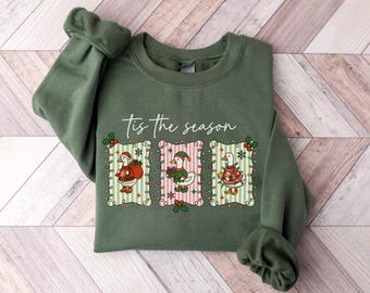 Tis The Season Goose Sweatshirt, Goose Christmas Shirt, Cute Duck Holiday Pullover, Retro Xmas Gift For Her, Funny Goose Crewneck Sweatshirt