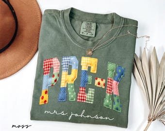 Camiseta personalizada con el apellido de la maestra de preescolar, camiseta del club de preescolar con estampado de retazos, camiseta del equipo de preescolar, camiseta de regreso a clases, regalo de agradecimiento para maestros