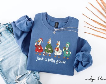 Christmas Goose Nurse Sweatshirt, Funny Holiday RN Gift, Cute Medical Staff Xmas Tee, Comfort Colors®Nursing Student Sweater, Jolly Goose
