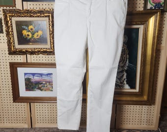35" Waist 1.5 Chicos So Slimming High-Rise Straight Leg Denim White Jeans
