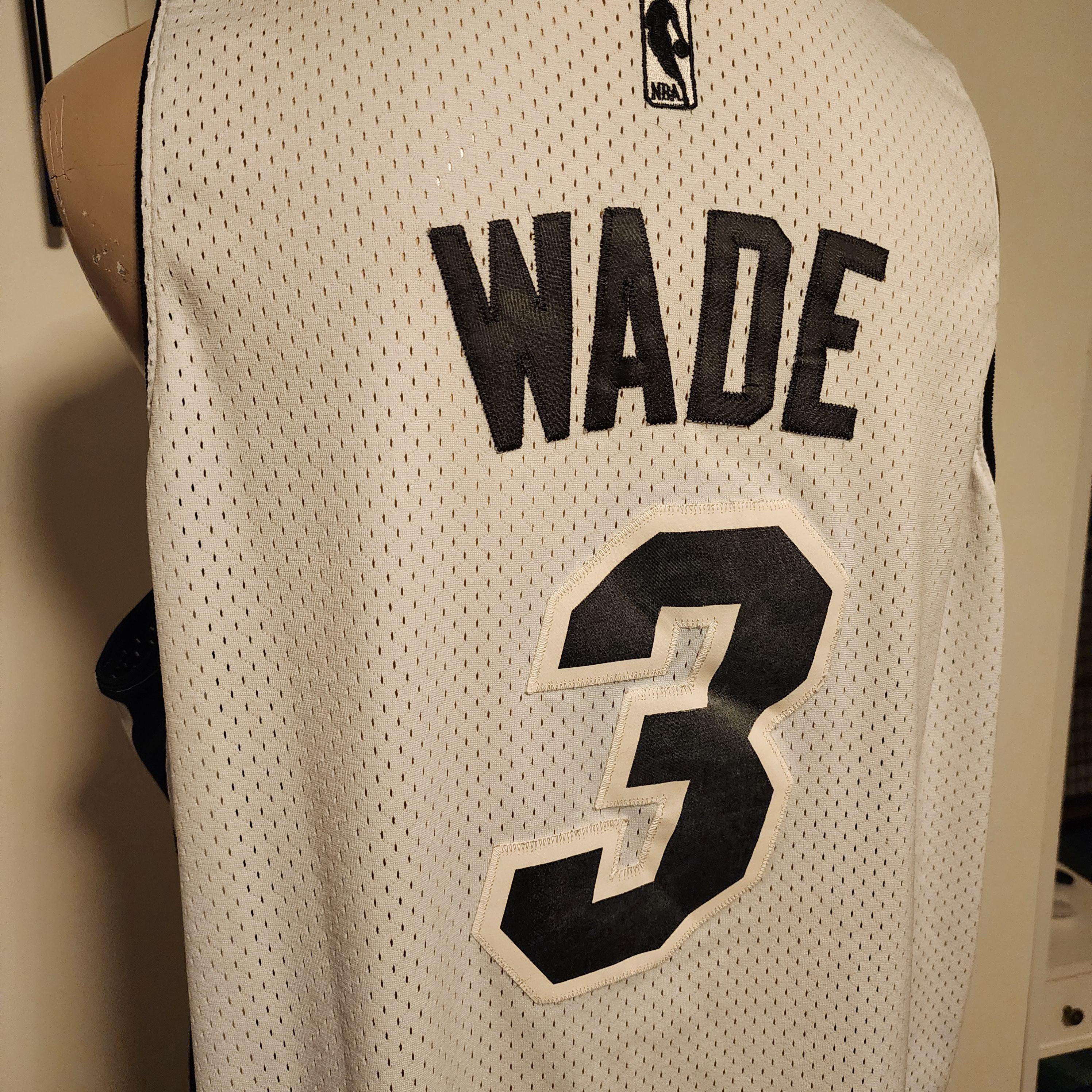 NBA XXL Dwyane Wade Miami Heat Reebok White Jersey Mens Extra