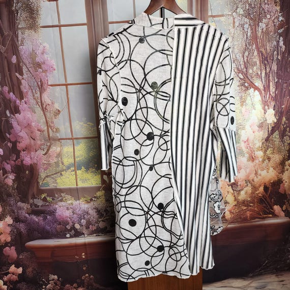 L | Vintage Black and White Patchwork Cardigan: A… - image 5