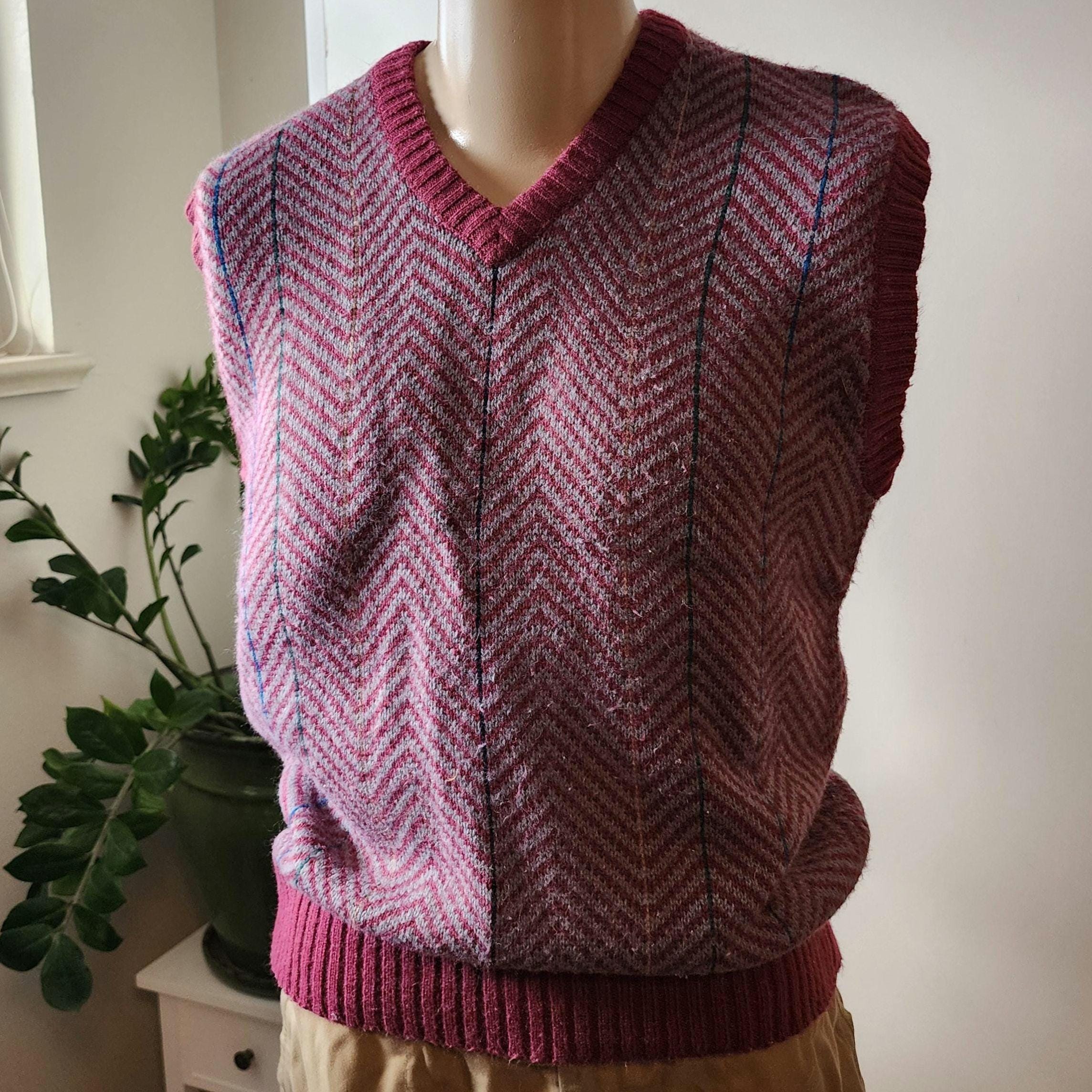 L | vintage Arrow Sport sleeveless burgundy and gray grandpacore 90s chevron pullover sweater vest