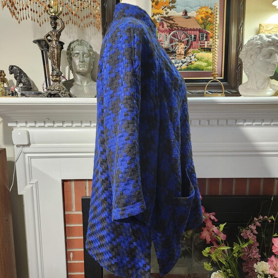 1X Houndstooth Coat Choice of Blue, Red, or White… - image 7