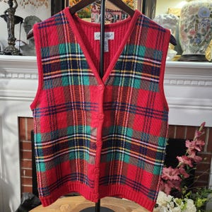 Chaleco tipo suéter vintage de los años 90 con botones a cuadros rojos, verdes y azules