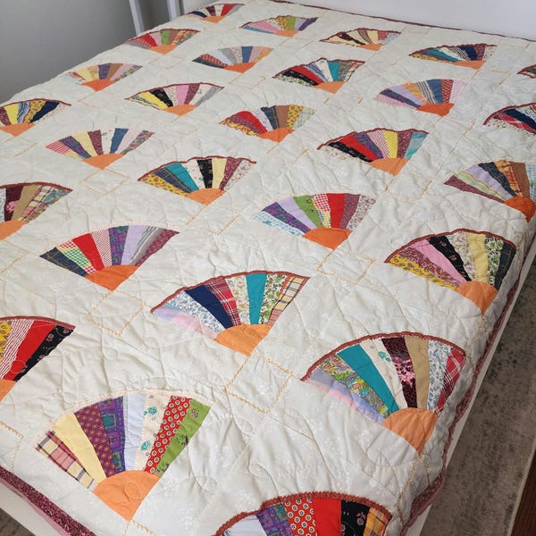 Sweatshirt - Fan Quilt