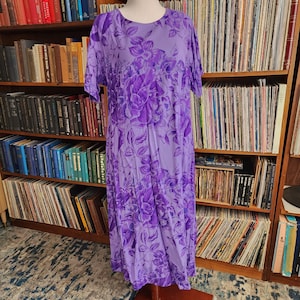 green emerald velvet dress Amazon.com: Roaman's Women's Plus Size Beaded Capelet Maxi Gown – Glam Evening  Dress main image 0