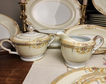 Ancien style Sonora de la marque Noritake, vers 1933, porcelaine de style Art déco abandonnée, fabriquée au Japon, or, fleurs et guirlandes bleus peints à la main