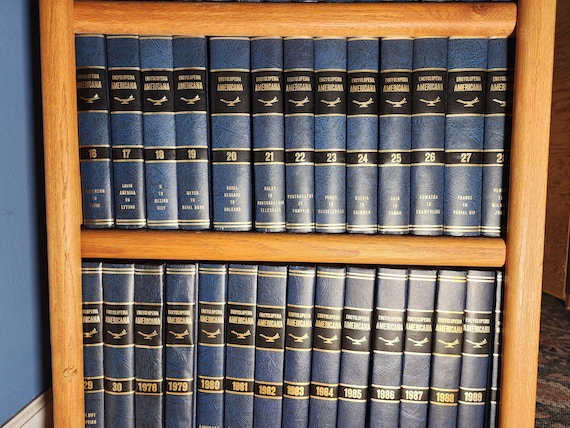 Encyclopedia Americana INTERNATIONAL EDITION | Published