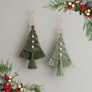 Macrame Christmas Tree, Christmas Wall Decor, Xmas Decoration, Macrame Wall Hanging, Holiday Decor, Christmas Farmhouse Decor,Christmas Gift