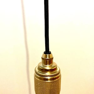 Vintage Brass E27 Pendant Light Holder – Retro Industrial Ceiling Light – Gold Finish Pendant Fixture – Mid Century Industrial Lamp Lighting