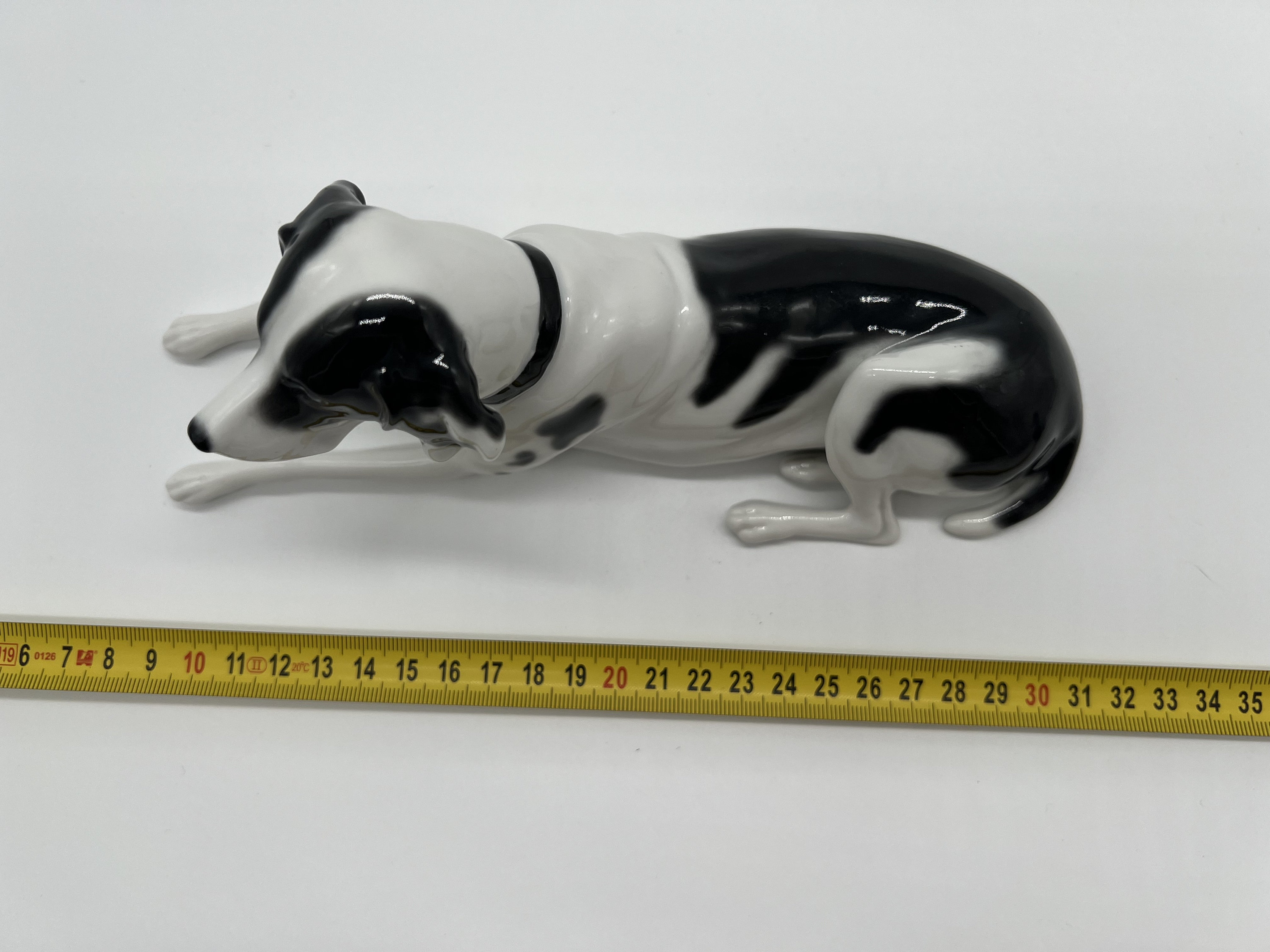 Sitzendorf Austrian Porcelain Dog (JL) Sitzendorf Austrian Porcelain Dog (JL)
