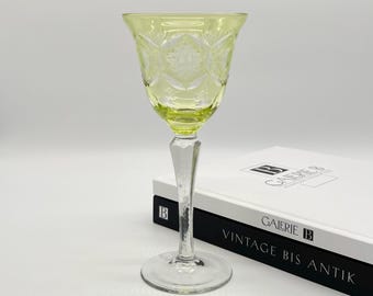 Geschliffenes Weinglas I Römerglas • grün • vintage I antik Glas • Tischdekoration • Sammlerglas • Glas geschliffen • Weinrömer • Glaskunst