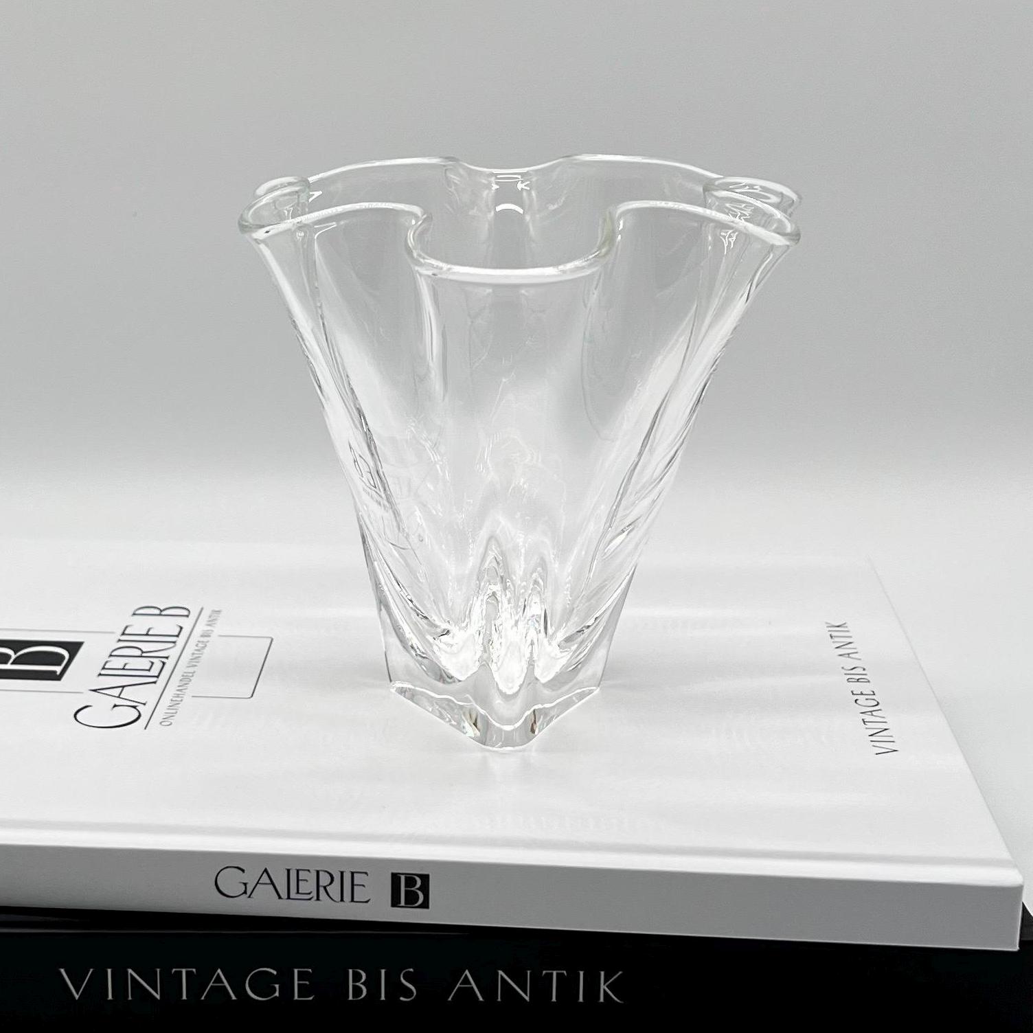 Leonardo Bloom Vase, Decorative Vase, Clear Glass Thick Base Glass