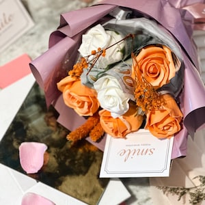 Money 6-Flowers Bouquet