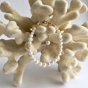 Pearl bracelet