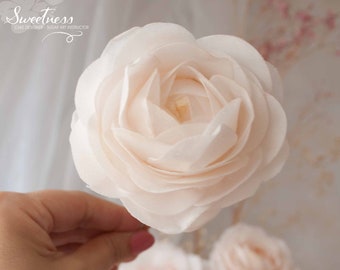 Filigree edible paper flowers, cake decorations, wafer paper flowers