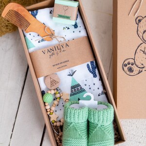 New Baby Gift Box Set,Neutral Baby Shower Gift Box For Baby Boy, Welcome Baby Gift For New Parents, Newborn Baby Gift Box,Organic Baby Gift