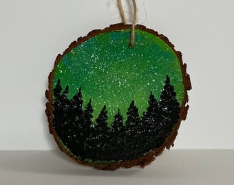 Christmas Ornament, Hand Painted Log Slice, Wood Slice Ornament, Painted Ornament, Cabin Decor, Northern Lights, Handmade, Rustic