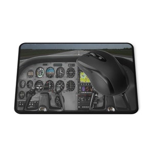 Cessna 172 Cockpit Mouse Mat - Aviator's Workspace, Aircraft Controls, 9.5 x 8 Inches, Pilot Gift, Vintage Aviation Decor