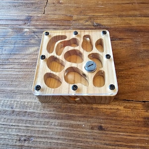Handcrafted Wooden Ant Nest - Small Formicarium for Ant Keeping and Natural Habitat