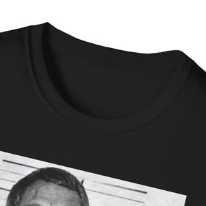 Steve McQueen Mugshot T-Shirt Unisexe Softstyle T-Shirt image 5