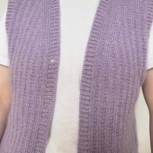 Viola vest ENGLISH knitting pattern light, open vest made in a double broken rib stitch with twisted rib edges on 3,5 mm needles, top-down image 7