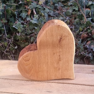 Herz Eiche massiv 16 cm, Holzherz, Dekoherz, Herz aus Eiche