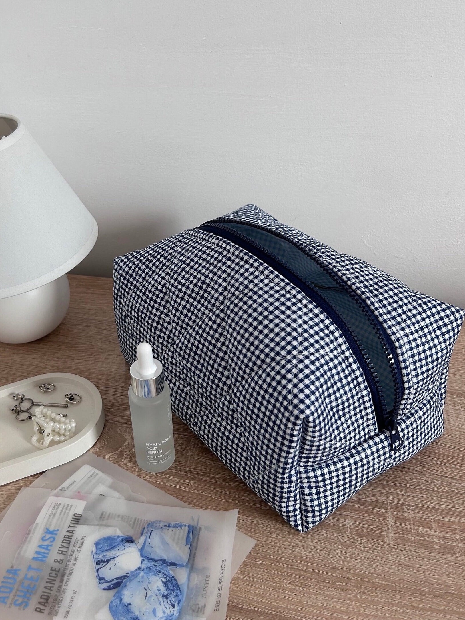 バッグ Diamond Quilted Cosmetic Pouch Monogrammed Quilted Cosmetic Case - Marleylilly