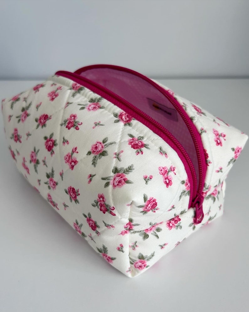 Handmade Floral Quilted Makeup Bag Cute Aesthetic Pouch image 1