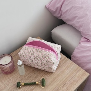 Pink Floral Quilted Makeup Bag - Zipper Cosmetic Pouch, Cute Gift for Her, Cosmetic Travel Case