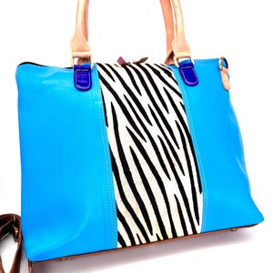 Recycelte farbige Leder 16 Zoll Laptop Tragetasche: Buntes Leder mit Tierfell Print, Gepolstert, Schultergurt, Recyclingleder