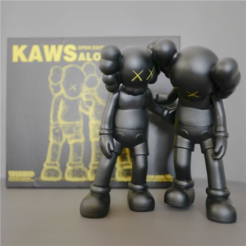 Statue Gift Inspired by Kaws, Inspired by Kaws Figurine, Kaws 26 Cm