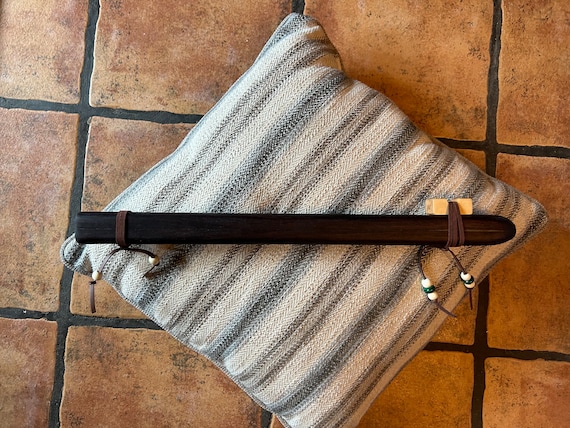 Flûte native en noyer noir en Fa 432hz.