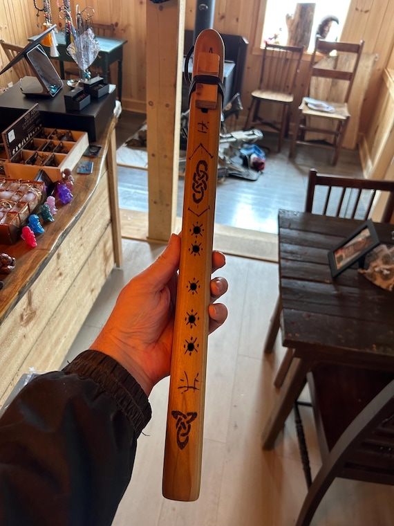 flûte de style amérindienne en peuplier en note F 432hz