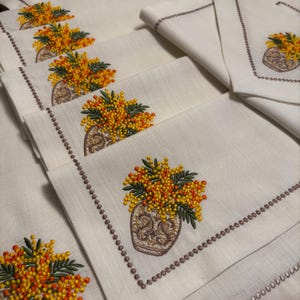 Embroidered Linen Napkins,Placemats and Napkins,Tableware,Embroidered Napkins,Linen Runner,Home Decor,Christmas Gift,Napkins for party